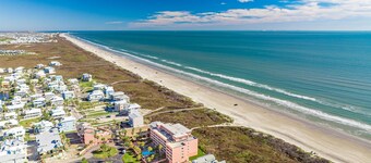 Boutique Beachfront Resort Condominium with Beach Boardwalk | Casa Condo 308