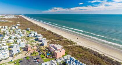 Boutique Beachfront Resort Condominium with Beach Boardwalk | Casa Condo 406