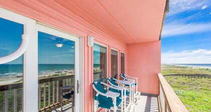 Boutique Beachfront Resort Condominium with Beach Boardwalk | Casa Condo 503