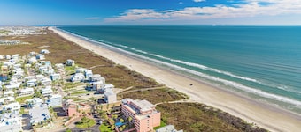 Boutique Beachfront Resort Condominium with Beach Boardwalk | Casa Condo 506