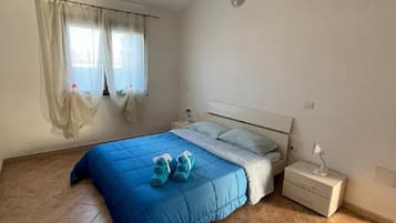 2 slaapkamers, een strijkplank/strijkijzer, wifi