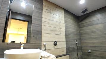 Shower, towels