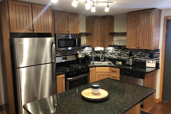 Frigorífic, microones, forn i placa de cuina