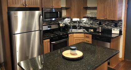 Little Woodys Hideaway-pet friendly 1Brm, sofa slpr