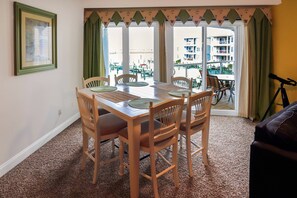 Dining - Sunset Bay Villa 208 - Pet friendly; Boat slip! (Chincoteague Island)