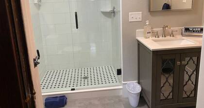 2 BDRM - Sleeps up to 6