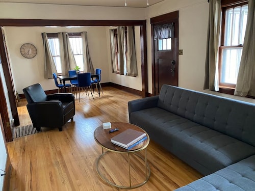 2 BDRM - Sleeps up to 6