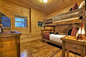 3 bedrooms, desk, iron/ironing board, travel crib - Mountain Dream Hideaway | Stylish Cabin w/ Mountain Views, Hot Tub & Game Room (Blue Ridge)