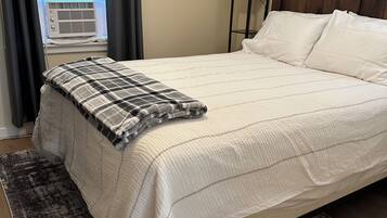 1 chambre, fer et planche Ă repasser, Wi-Fi gratuit, draps fournis