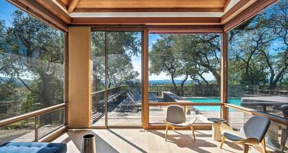 Haven: 5 King Bedrooms, Heated Pool and Hot Tub