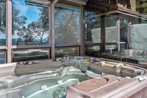 Bain à remous extérieur