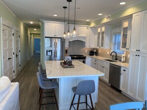 Fridge, microwave, oven, dishwasher - BRAND NEW 2019 BEAUTIFUL UPSCALE 4br/2BATH 2ND FLOOR (Ocean City)