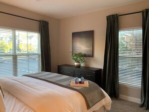 2 chambres, bureau, fer et planche à repasser, Wi-Fi gratuit