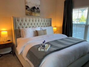2 chambres, bureau, fer et planche à repasser, Wi-Fi gratuit