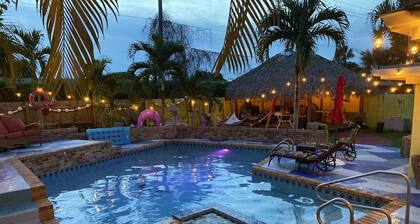 THE HIDDEN OASIS/Backyard Venue