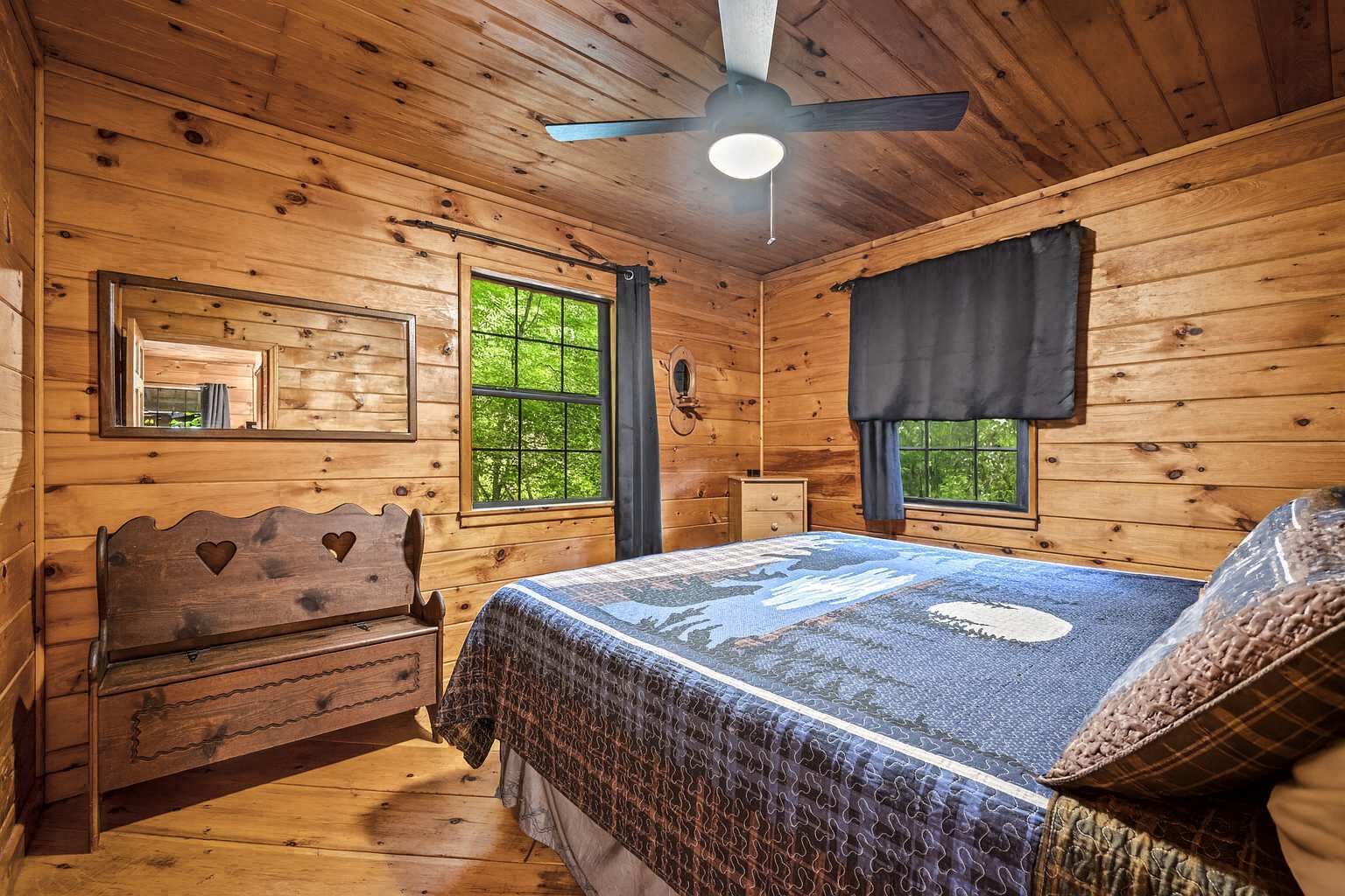 1 bedroom, travel cot, WiFi, bed sheets