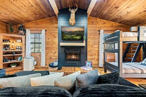 1 bedroom, travel cot, WiFi, bed sheets