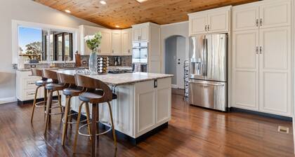 *Mountain View in Highly desired Russian River Estate