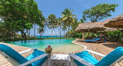 Villa Wind Song - Luxurious Ocean Front Family Villa with private pool