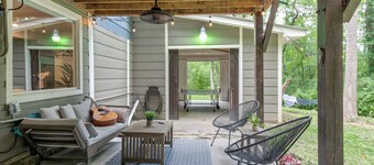 Hooper's Creek Cottage: Close to local attractions!