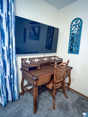 Interior - Bright, King Beds, Patio, Laundry, Walk to Downtown! (Spearfish)