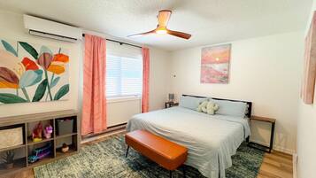 2 bedrooms, desk, iron/ironing board, travel cot