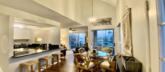  Location, Hidden Gem, Fishing, Paradise, Sunsets, Relax on the Bay 1274 sq ft