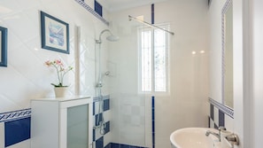 Bathtub