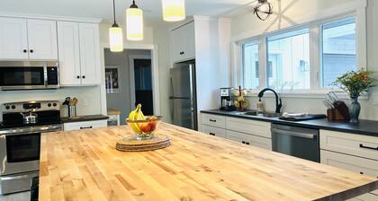 Downtown Boyne City—Close to Lake Charlevoix Beach, Dining, Shopping & Festivals