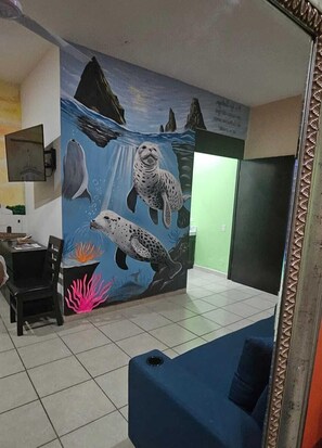 舒適開放式套房 | 羽絨被、獨特裝潢、布置獨特、熨斗/熨衣板