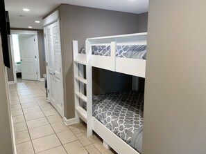 3 bedrooms, WiFi