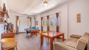 Spielezimmer
