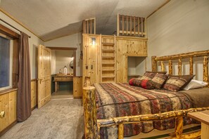 5 bedrooms, iron/ironing board, travel cot, free WiFi