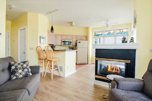 TV - First Floor Condo at Water's Edge (Manistee)