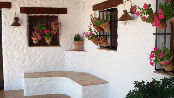 Property grounds - Cueva de la Alegría Huéscar by Ruralidays (Granada)