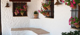 Cueva de la Alegría Huéscar by Ruralidays