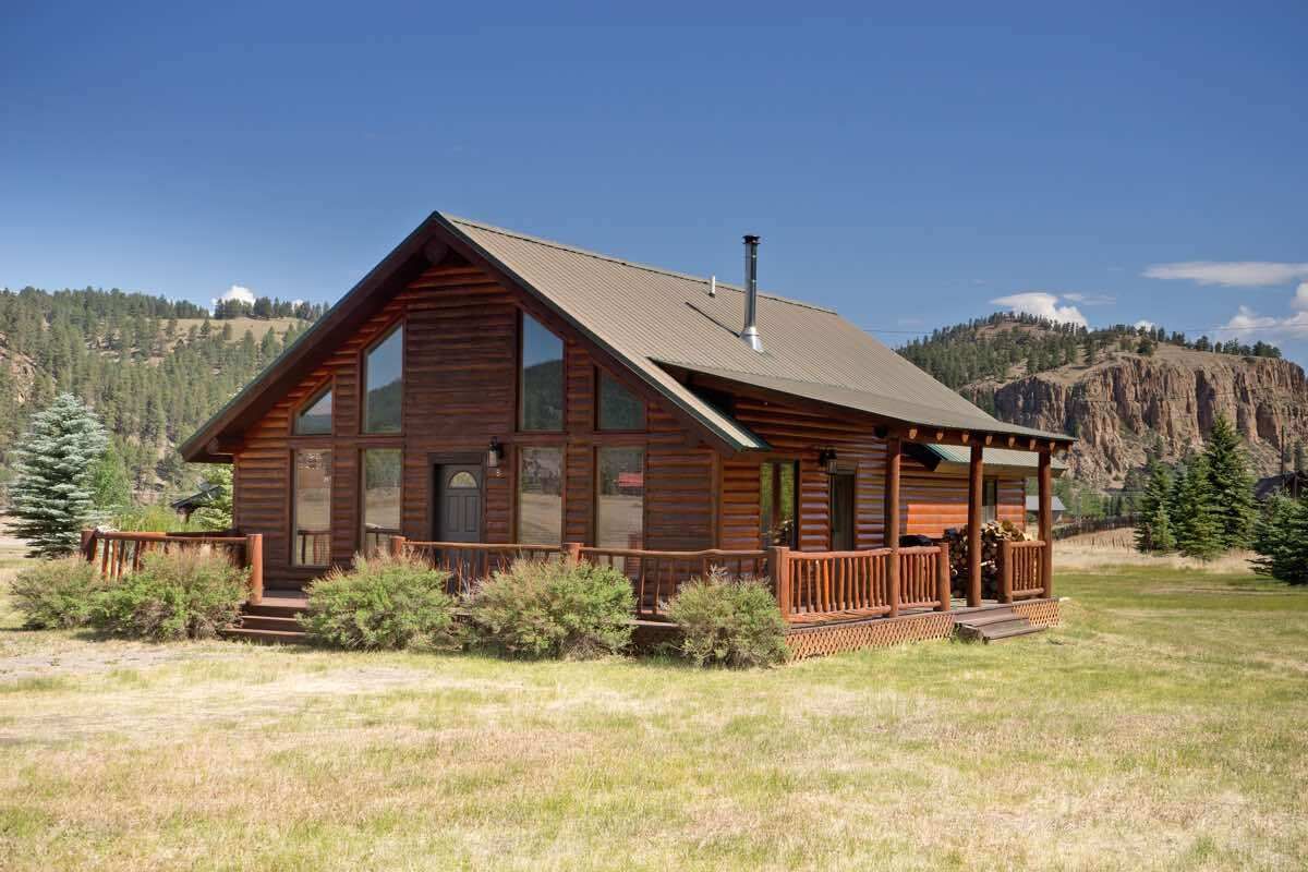 Beautiful Mountain Cabin w/ Wraparound Deck/Private Washer/Dryer/Free WiFi