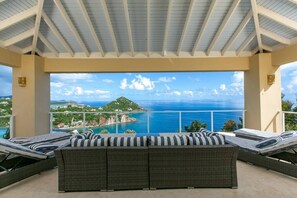 Property grounds - Maria Bluff Main House Villa- Modern, Generator, Private Pool, and Pool Table! (Cruz Bay)
