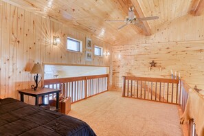 3 bedrooms, iron/ironing board, Internet, bed sheets