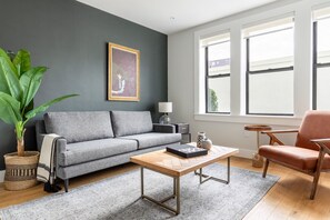 TV, stereo - Ample Allston 2BR w/ W/D in basement (Boston)