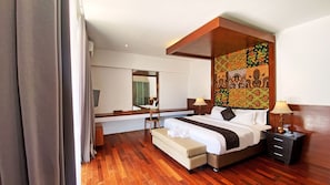 In-room safe, rollaway beds, free WiFi, bed sheets