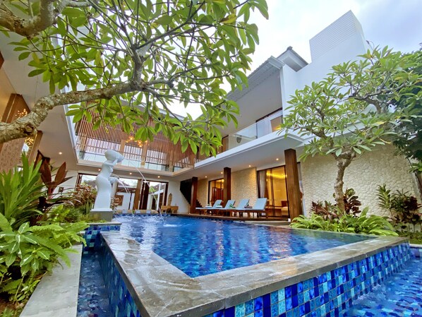 Piscina
