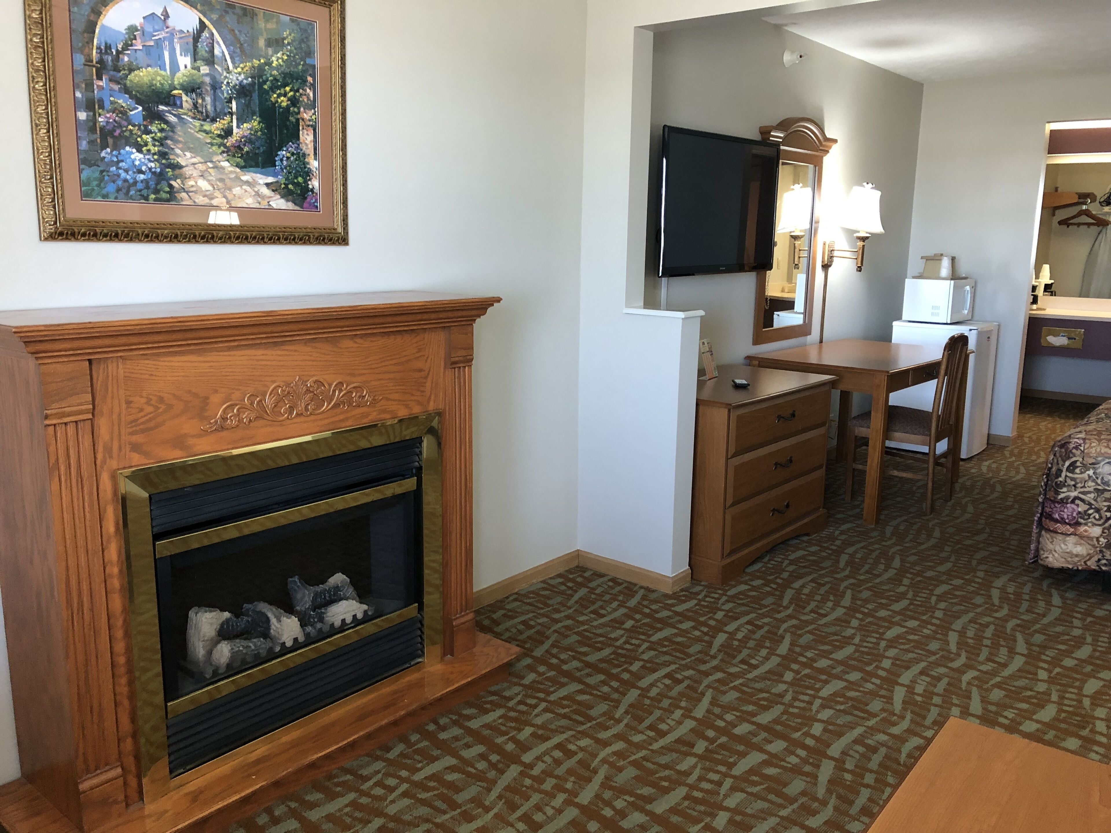 Værelse - 1 kingsize-seng | Strygejern/strygebræt, gratis Wi-Fi, sengetøj