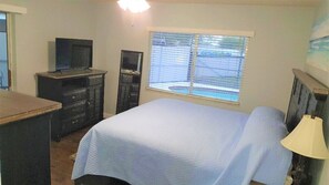 3 habitaciones, escritorio, tabla de planchar con plancha y wifi gratis