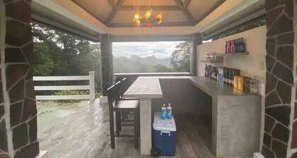 Luxury Mountain House with pool & cinema