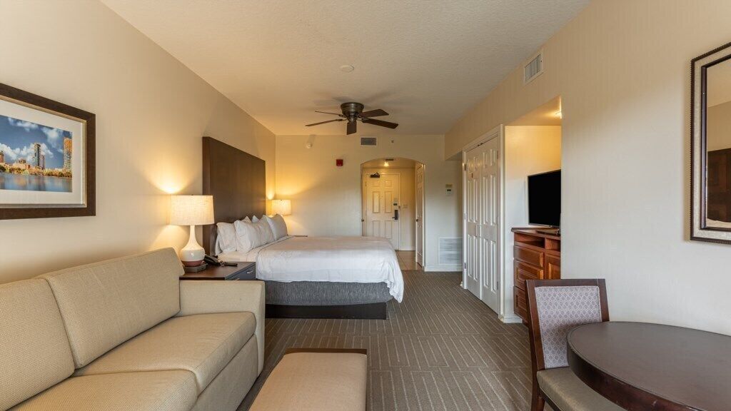 3 bedrooms, iron/ironing board, travel cot, WiFi