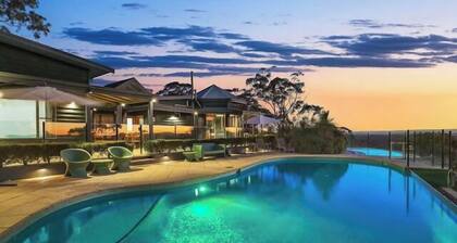 Luxury Biram Lodge Bush Retreat