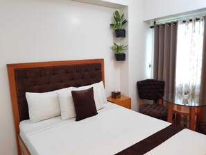 Superior Studio, Non Smoking, City View | In-room safe, iron/ironing board, rollaway beds, free WiFi - Studio Unit at The Beacon Makati (Makati)