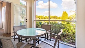 Dining - Marriotts Grande Vista - 1 Bedroom (Orlando)