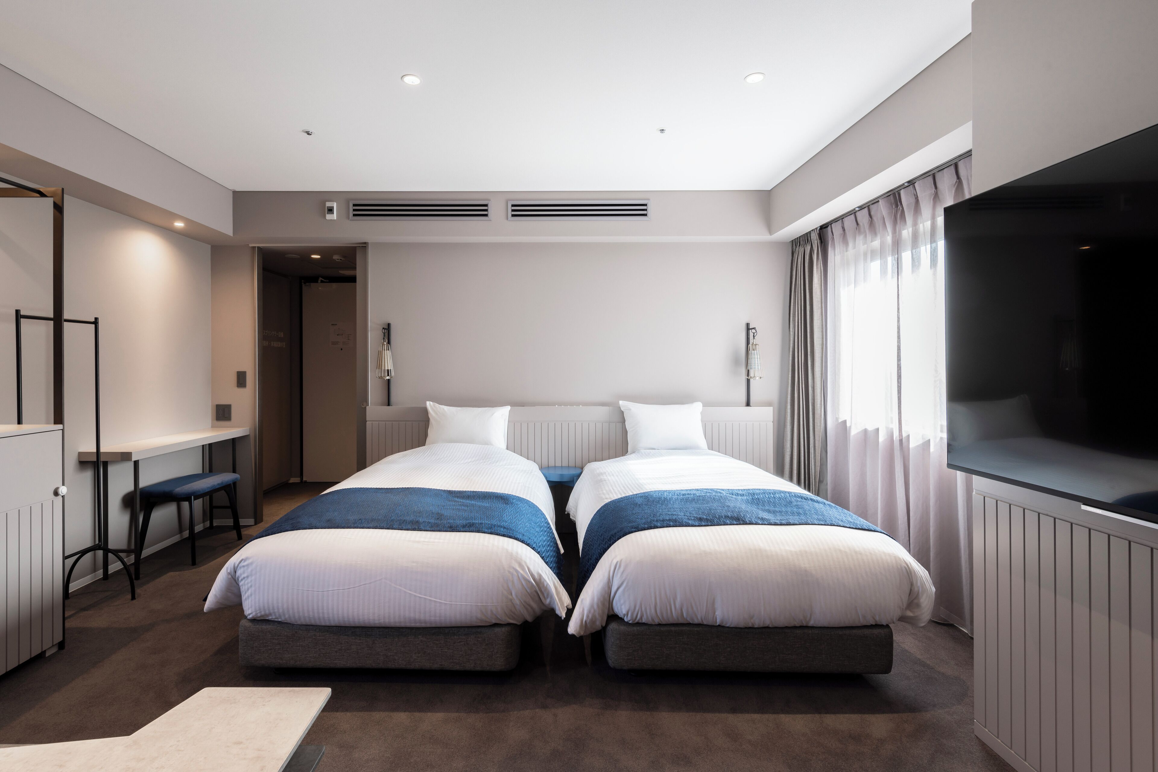 family quadruple room, non smoking | 1 bedroom, down duvets, in-room safe, soundproofing